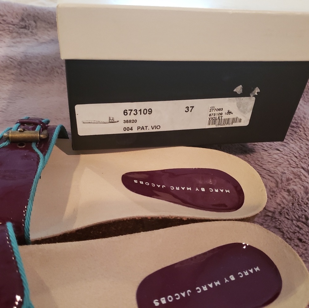 Marc by Marc Jacob slides